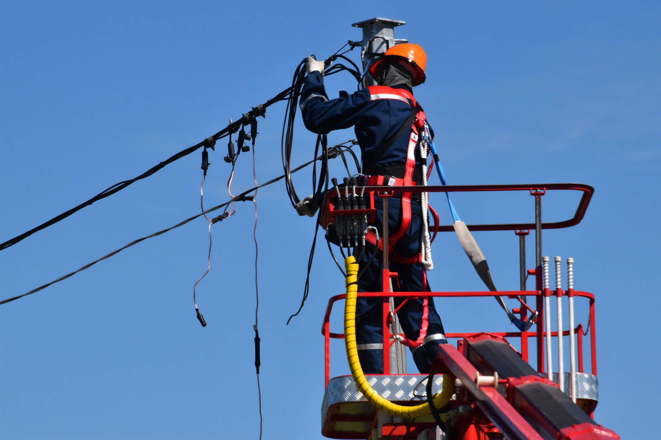 Power Infrastructure Inspections​